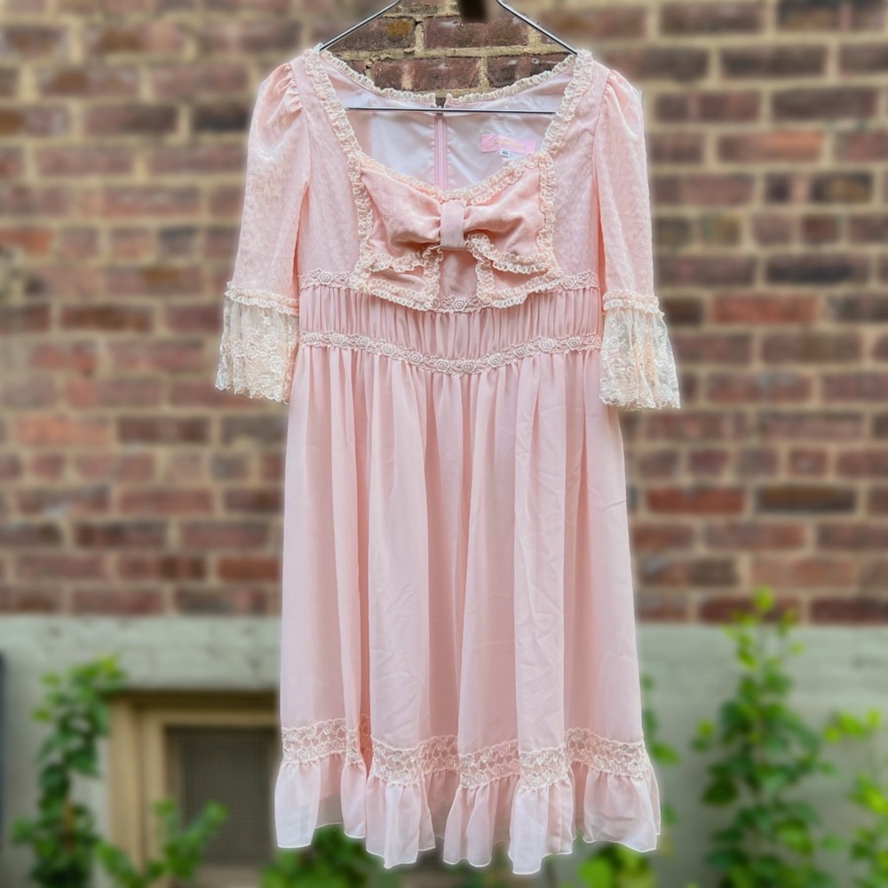 JESUS DIAMANTE PINK BOW DRESS